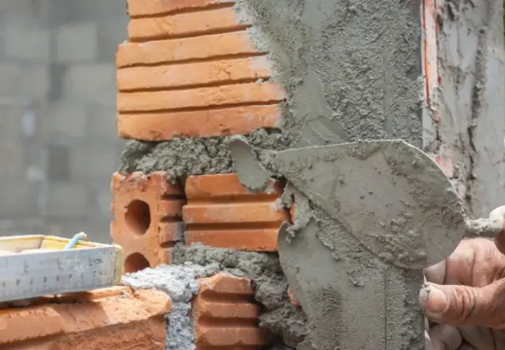 Ile schnie zaprawa tynkarska? Poznaj kluczowe czynniki